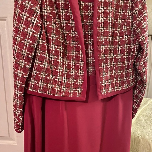 2pc Women Suit - Picture 1 of 2